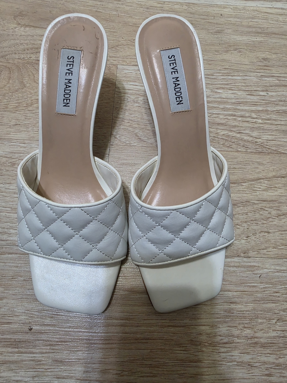 Steve Madden Women’s Quilted White Slide Sandals
